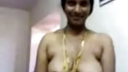 putain de jolie fille trans après salopes matures poilues le dîner