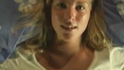 Porno dans le salopes françaises matures cul d'une blonde maigre