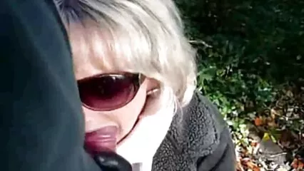 Fétichisme excité piétiné salopes russes sur une femme
