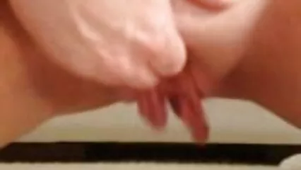 Porno avec une grosse fille et un mec mince et beau sur salopes enceinte le canapé